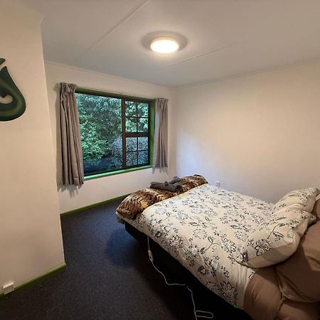 The Whistling Frog Resort Chaslands Eksteriør billede