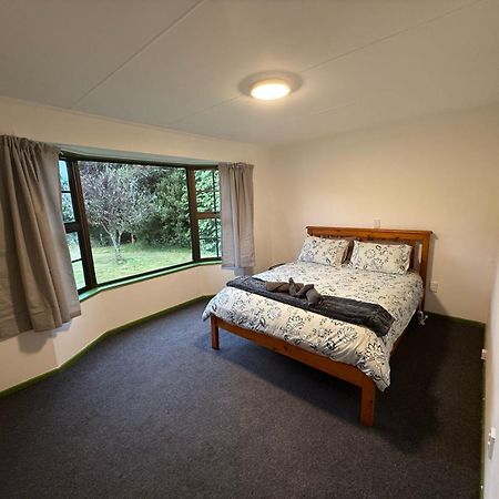 The Whistling Frog Resort Chaslands Eksteriør billede