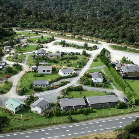 The Whistling Frog Resort Chaslands Eksteriør billede