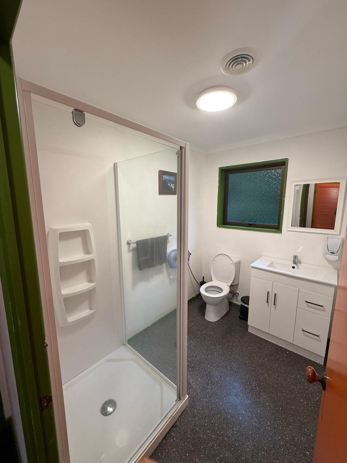 The Whistling Frog Resort Chaslands Eksteriør billede