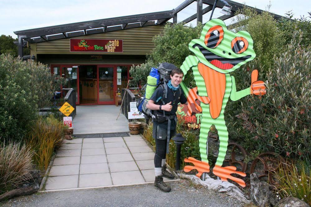 The Whistling Frog Resort Chaslands Eksteriør billede