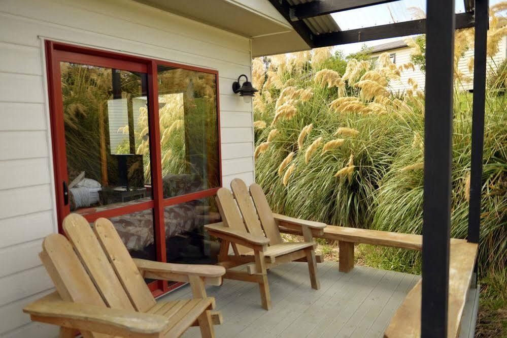 The Whistling Frog Resort Chaslands Eksteriør billede