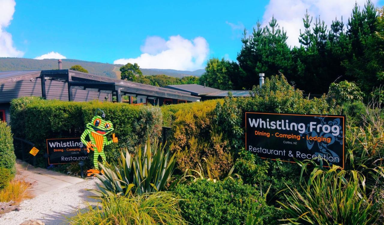 The Whistling Frog Resort Chaslands Eksteriør billede