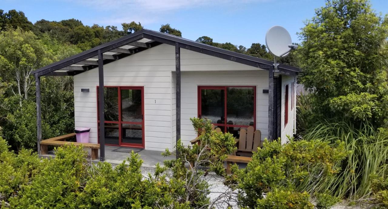 The Whistling Frog Resort Chaslands Eksteriør billede